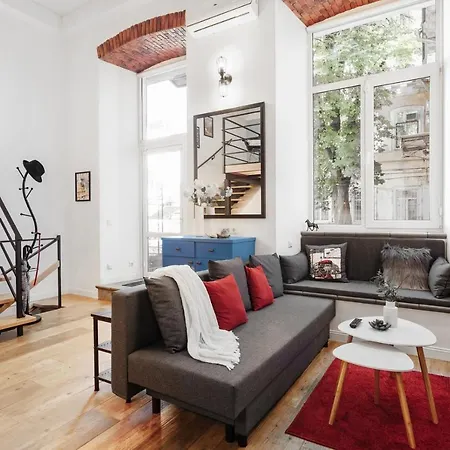Апартаменты Two-room On Lanzheronovskaya