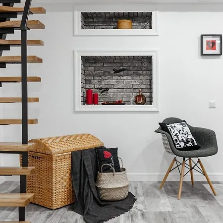 Two-room On Lanzheronovskaya Apartment *